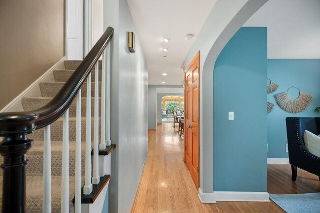 Photo - 5160 N Kent Ave