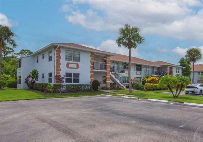 Photo - 1217 S Lakes End Dr Unit A1