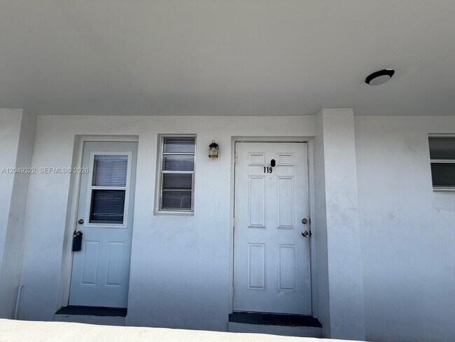 Photo - 1333 E Hallandale Beach Blvd Unit 119