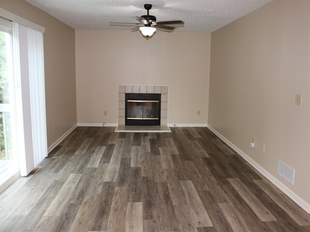 Photo - 8612 Oak Creek Dr