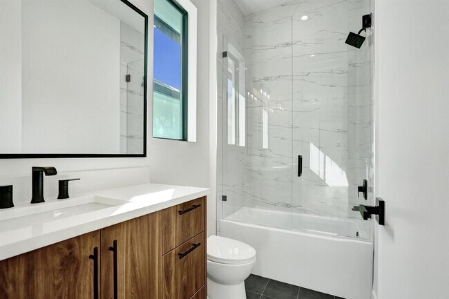 Photo - Southwest 7th Avenue, Fort Lauderdale, FL 33315 - 3 BR 3.5 BA townhouse