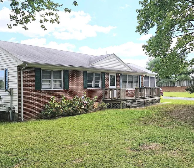 Photo - 148 Shamrock Dr