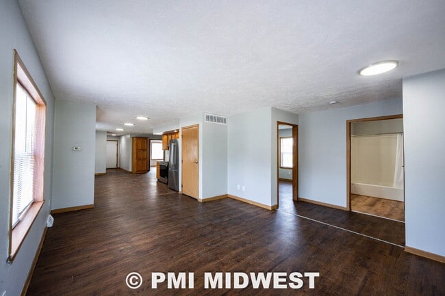 "Charming 4-Bedroom Home with 2 Full Baths in Arcadia – Your Spacious Retreat Awaits!"