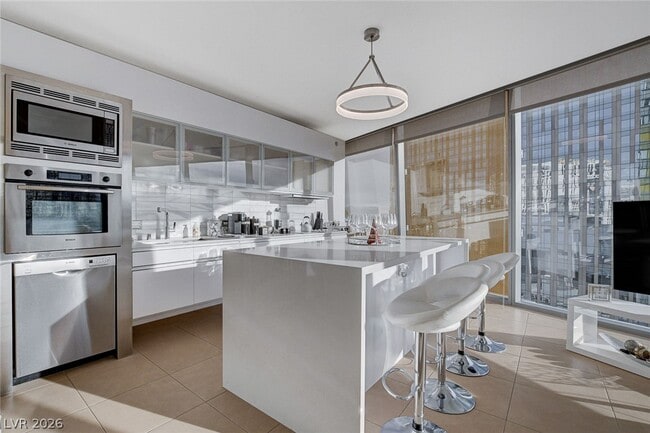3722 S Las Vegas Blvd Unit 811