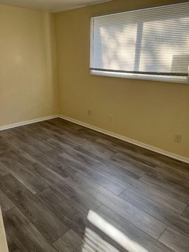Photo - 1731 N Franklin Pl Unit 1731A