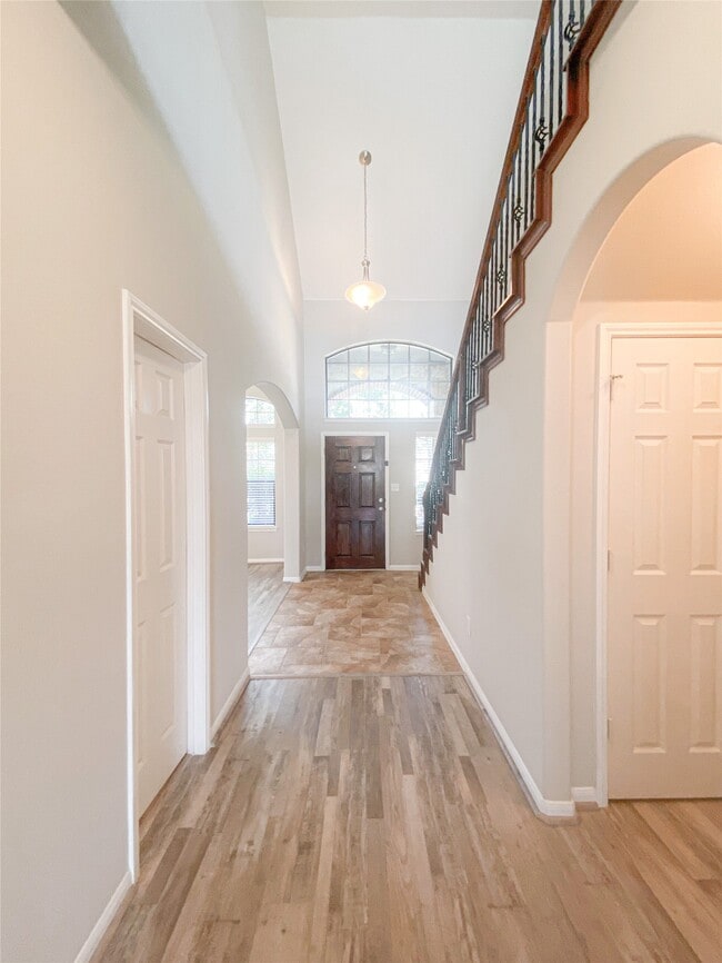 Photo - 6227 Carnaby Ln
