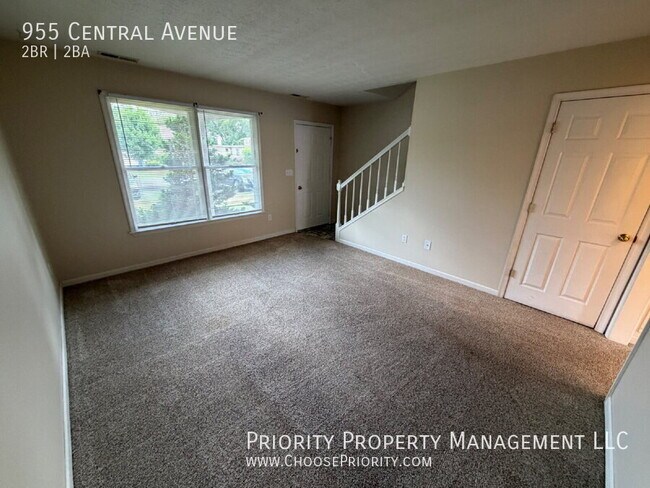 955 Central Ave