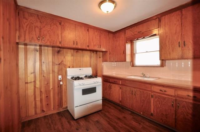 Photo - 712 W Bridge St