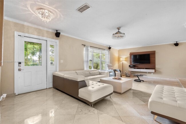 Photo - 11201 SW 136th St