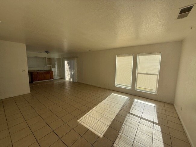 Photo - 1204 N Divisadero St Unit N