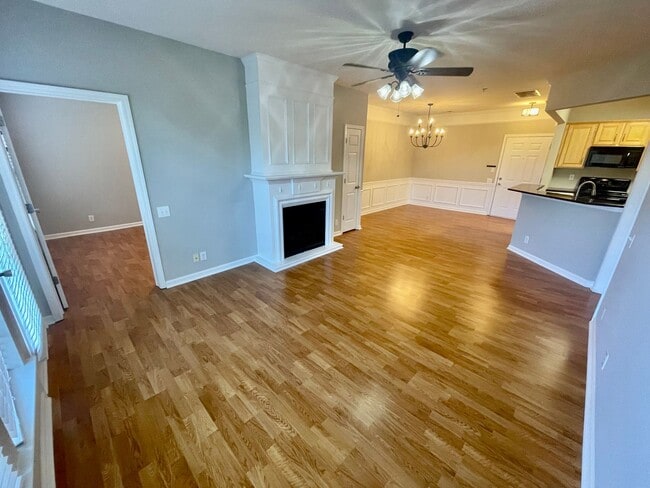 2 Bedroom 2 Bath Condo Available Now in Ba... - 2 Bedroom 2 Bath Condo Available Now in Ba...