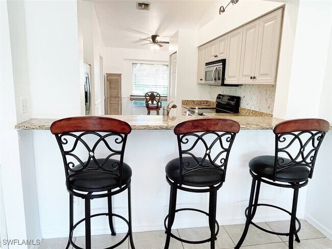 Photo - 2037 W Crown Pointe Blvd