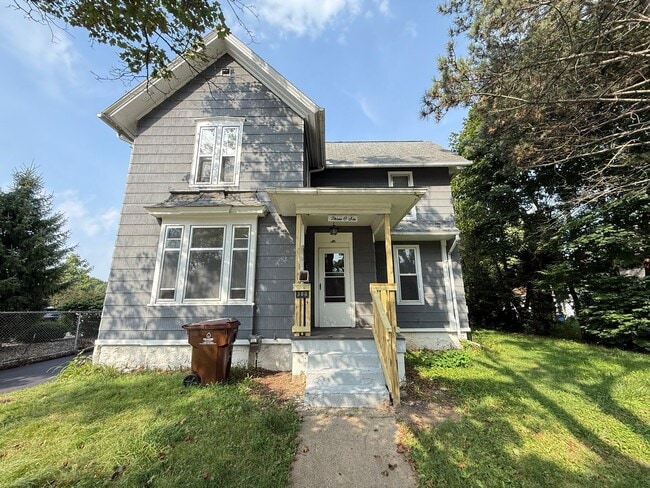 Building Photo - 306 N Elm Ave Unit Apt #1