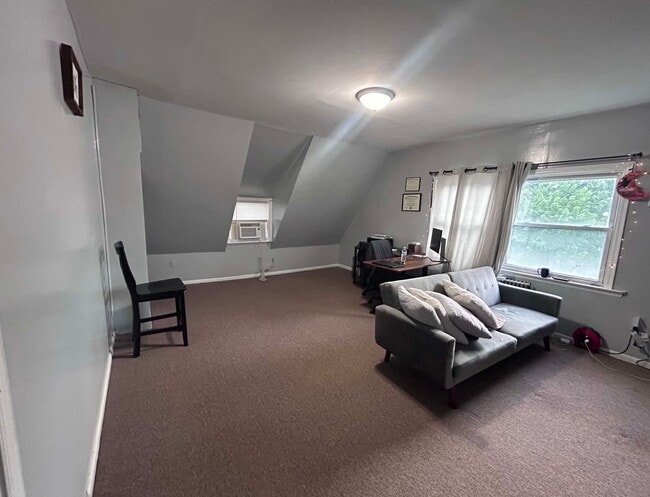 Photo - 740 Elm St Unit 3