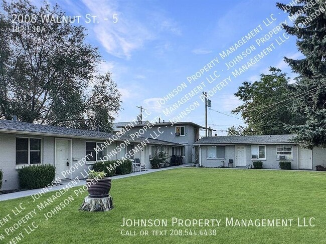 Building Photo - 2008 Walnut St Unit 5