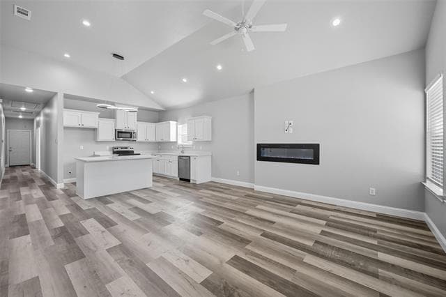 Photo - 3200 Poplar Ave