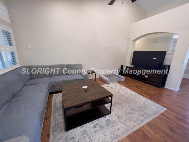 Photo - AVAILABLE MAY - 3 Bedroom / 2 Bathroom Paso Robles Home