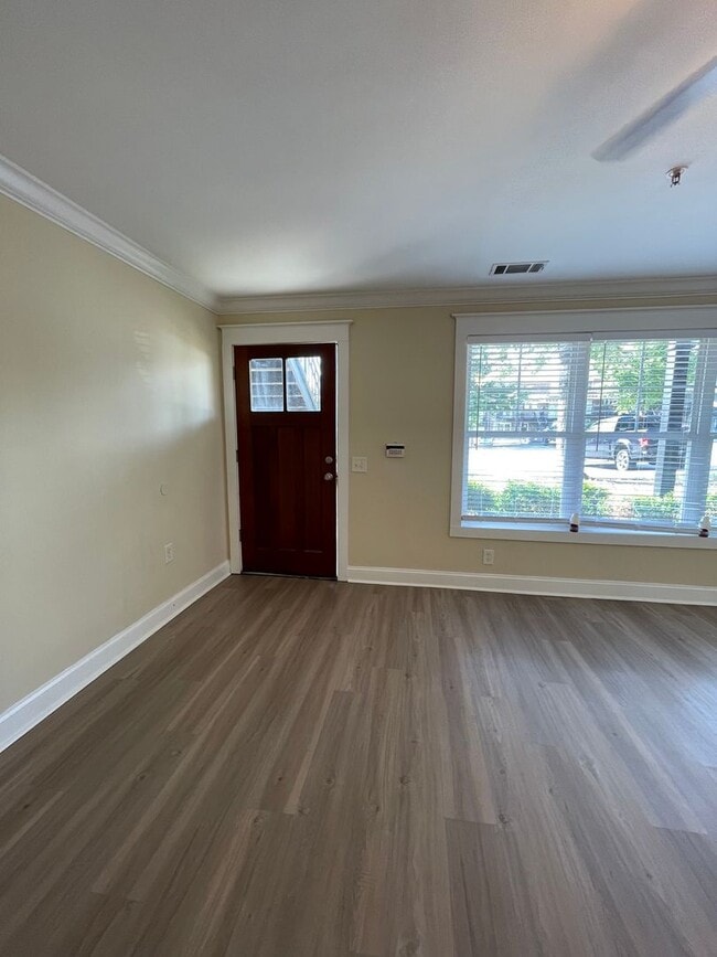 Building Photo - 15-1512 Dukes Unit 1512 - C