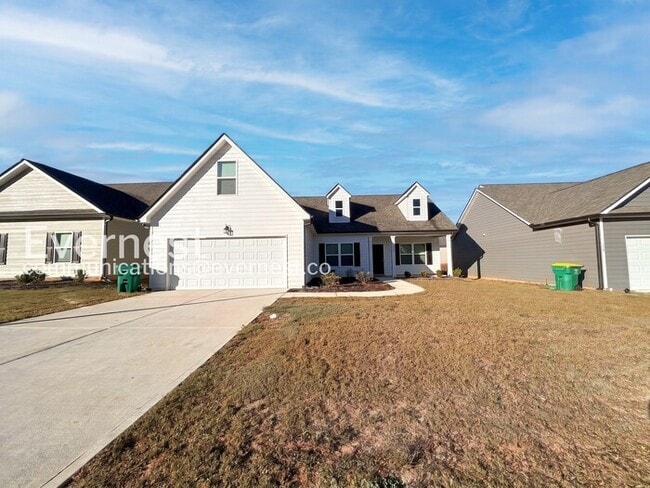 Building Photo - 4-Bed/2-Bath/Pet Friendly/Available Soon!