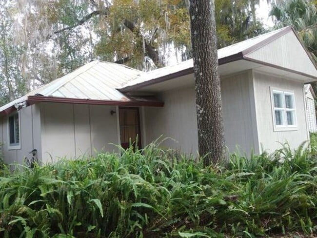Building Photo - 1 Bedroom 1 Bath Cottage home in Deland fo...