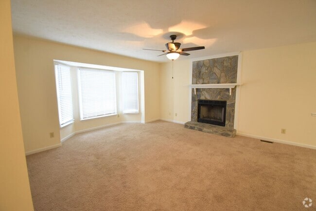 Building Photo - 3 Bedroom, 2 Bath Home (NO PETS)