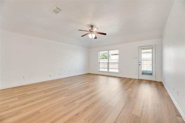 Photo - 2401 Sun Creek Dr