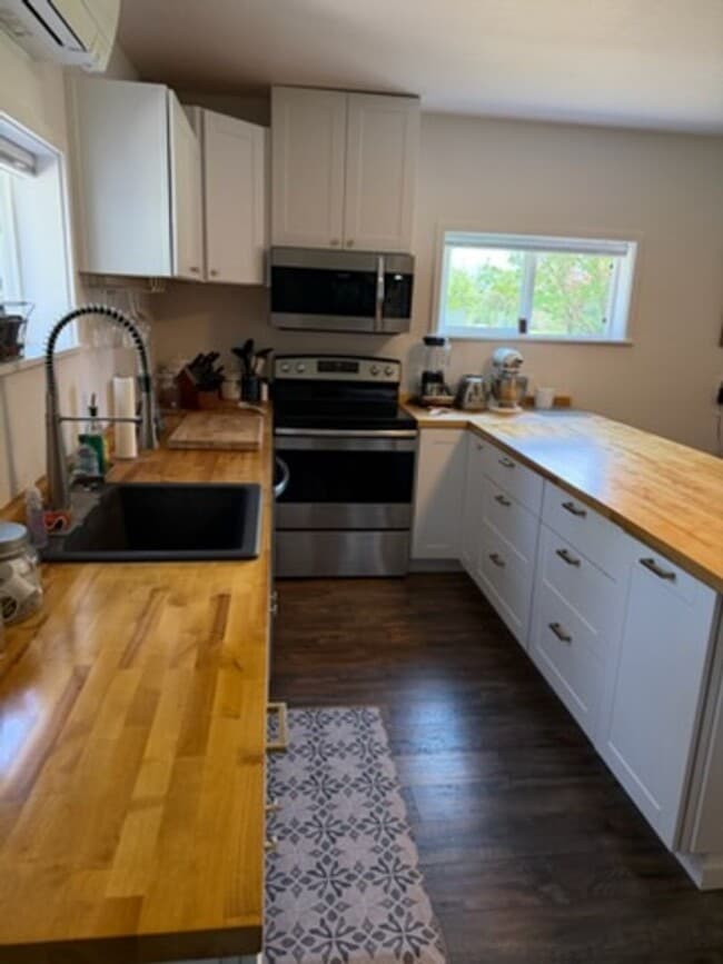 Photo - Charming Fully Furnished Studio Cottage in a Peaceful Country Setting