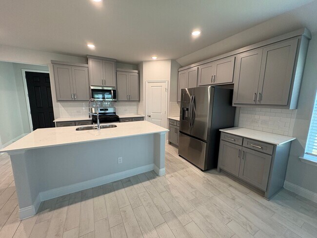 Photo - Amazing Lagoon Style Community!