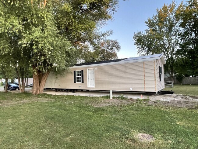 Your Mobile Haven: Almost Brand-New Home for You
