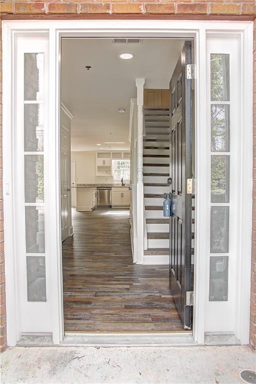 Photo - 203 Morris Ln