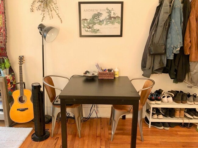 Photo - 1872 Commonwealth Ave Unidad 6