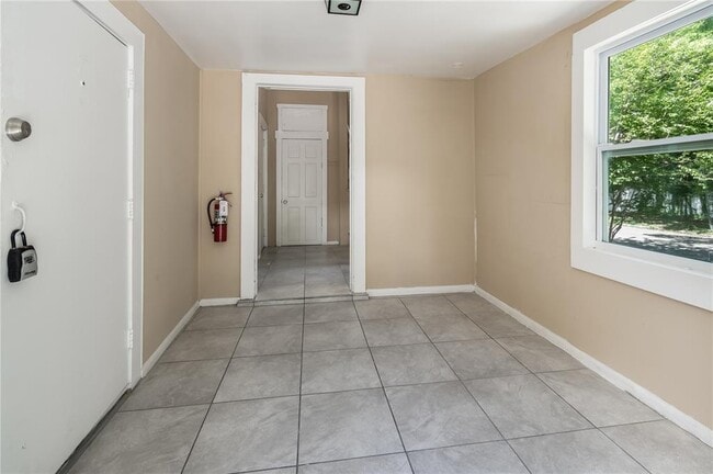 Photo - 418 E Amelia Ave Unit A