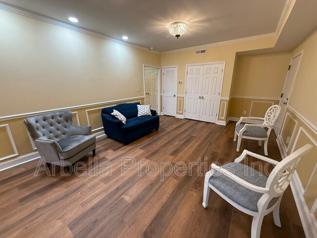 Photo - 701 W Locust St Unit Apt 38