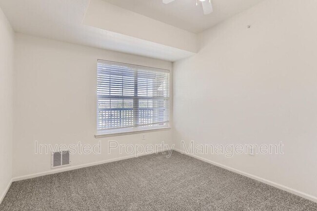 Photo - 17346 Nature Walk Tr Unidad #303