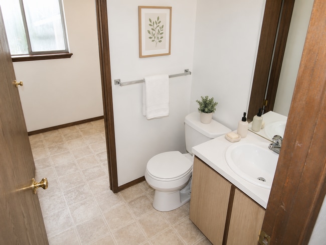 Photo - 6806 N Hamilton St Unit 6806