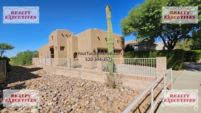 Building Photo - Sabino Springs - 2 bedroom, 2 bathrooms ho... Rental