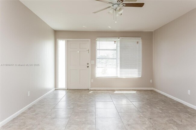 Photo - 25 Robalo Ct