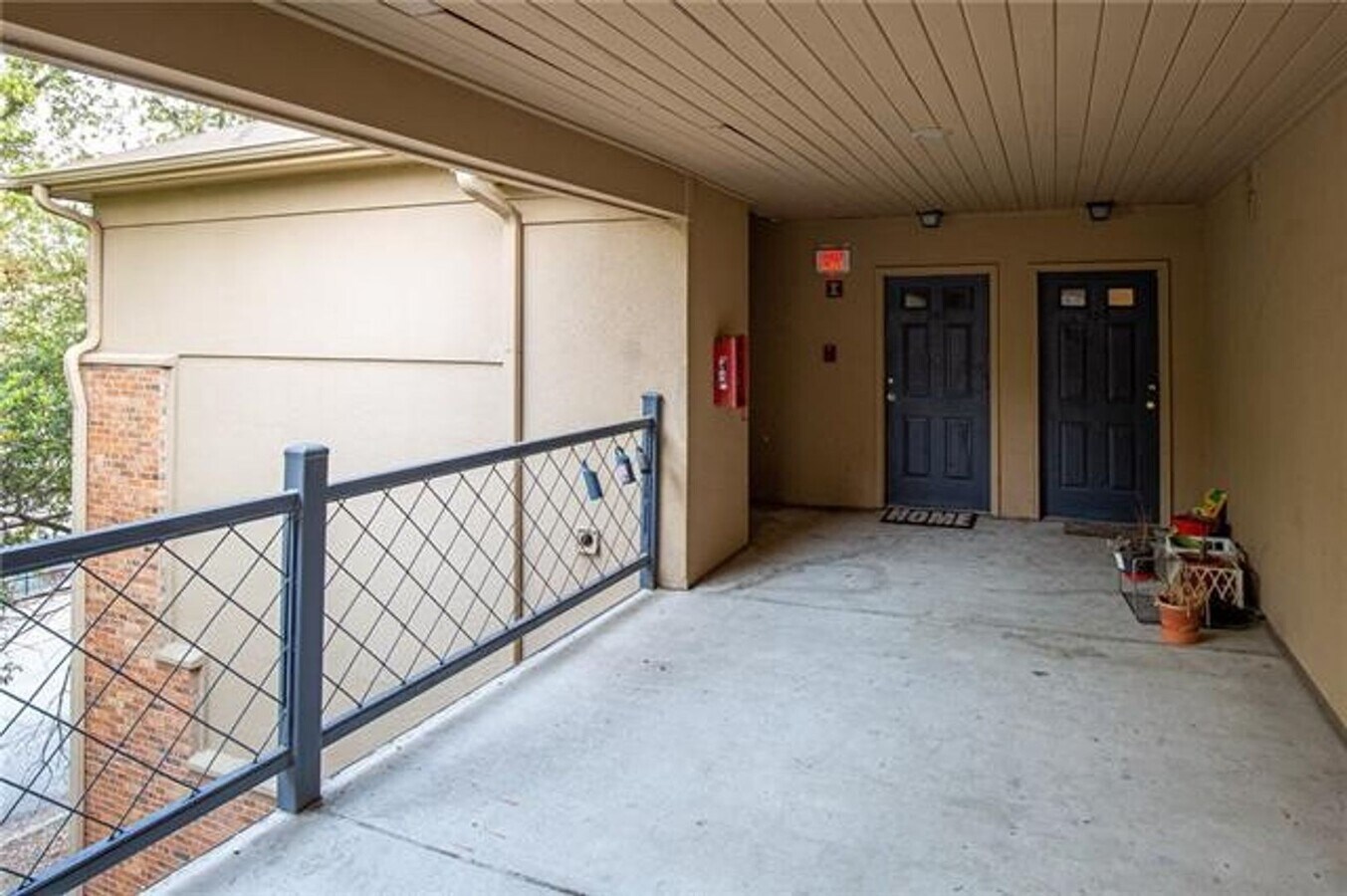 Photo - 1/1 Apartment Walking Distance to UT Unit 303