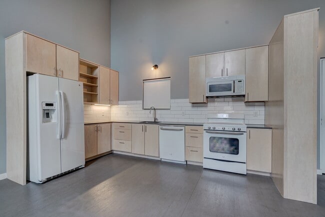 Plaza Lofts