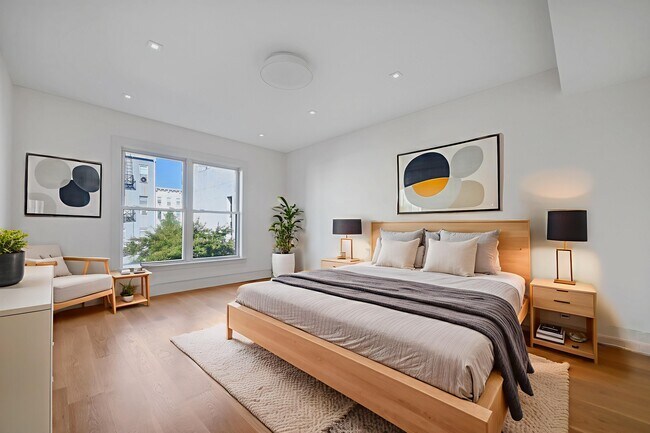 Photo - 122 Jefferson St