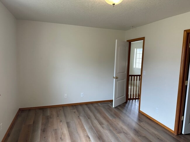 Photo - 6369 W Trestle St Unidad #2