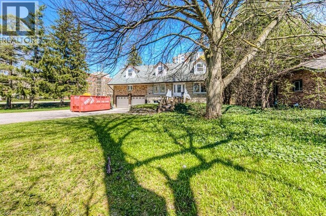 Photo - 74 McDougall Rd