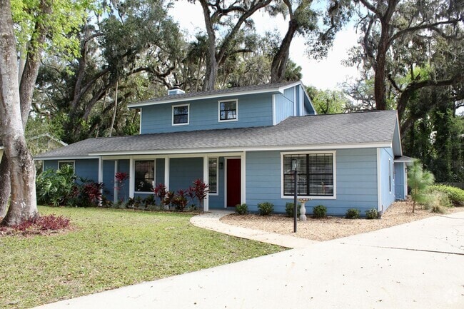Building Photo - Port Orange Charming 5-Bedroom, 2-Bathroom... Rental