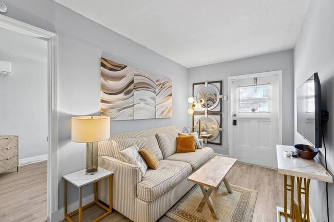 Photo - 1826 Sherman St Unit APT 8