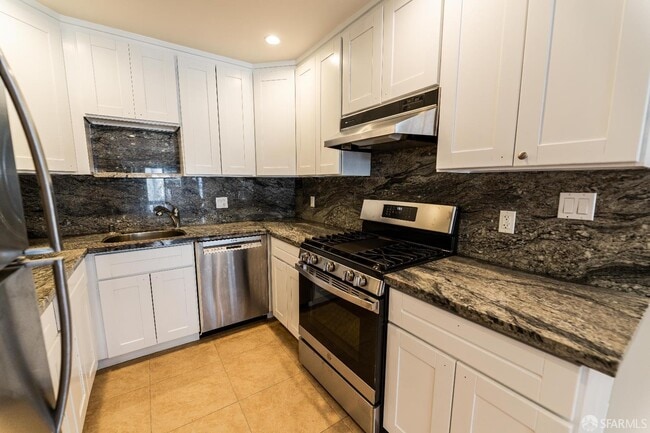 Photo - 2512 Fillmore St