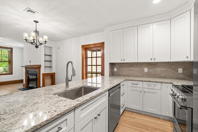 Building Photo - 75 Ferrin St Unit 1
