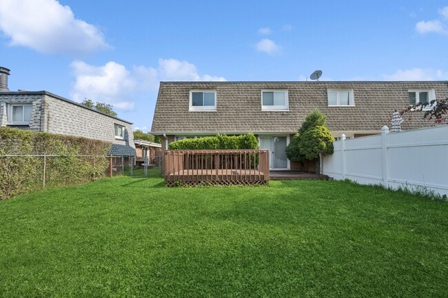 Photo - 366 Manning Dr