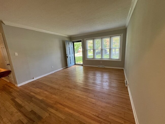 Photo - South AVL - 3/2 with Sunroom and Flex Space!