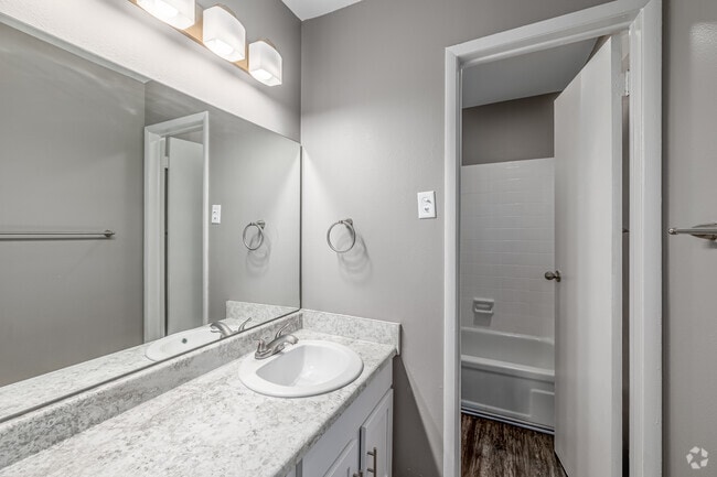 The Riverbend 2BR, 1.5BA - 1,100SF - Bathroom