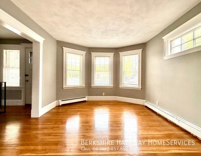 Photo - 881 Broadway-2 Unit 2